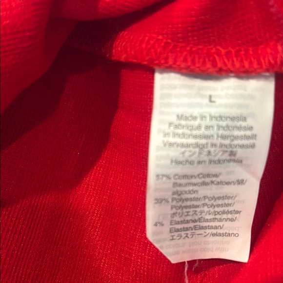 J. CREW Red V-Neck Tie-Front Top size Large. - Picture 4 of 4